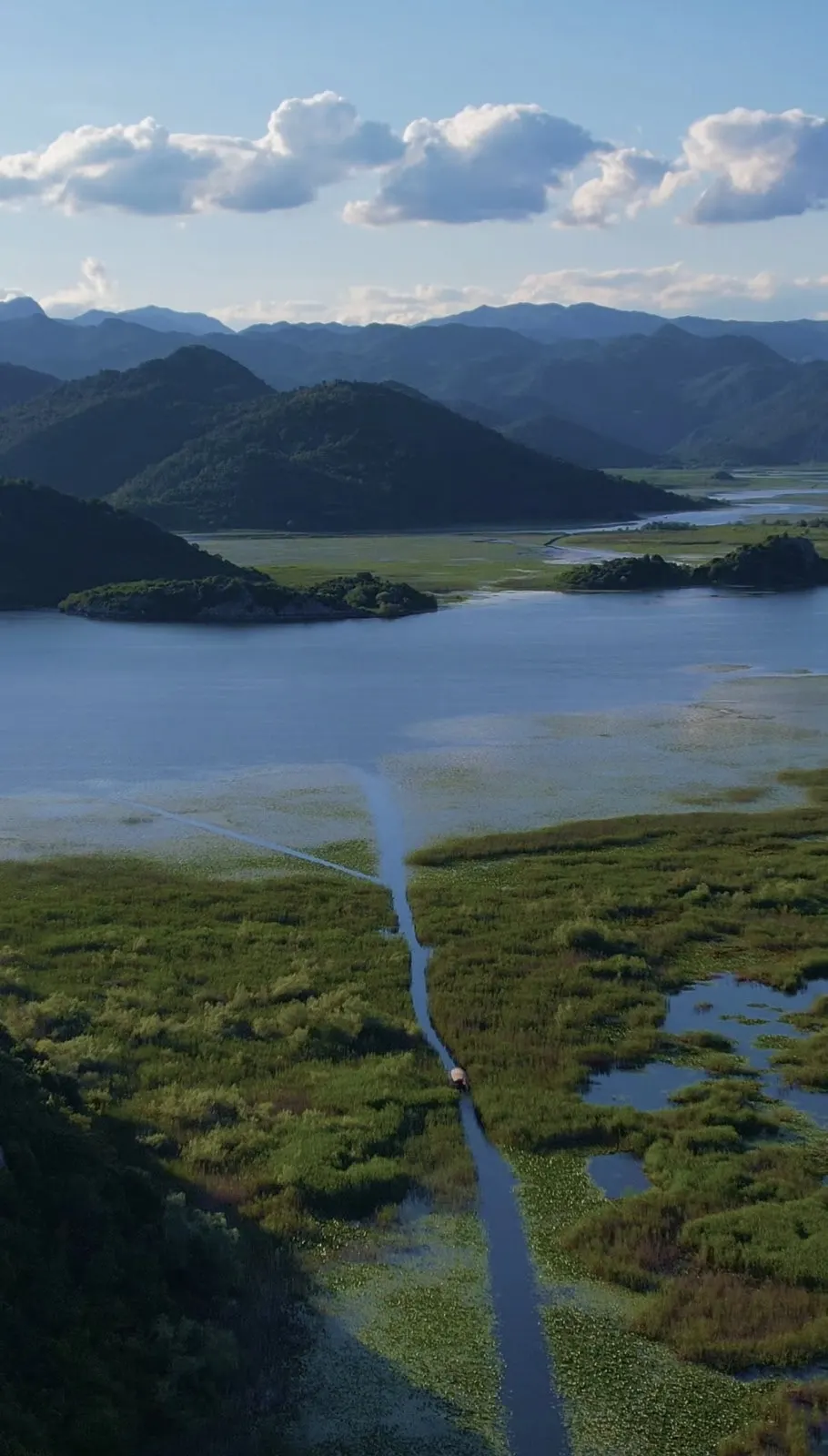 Vertical photograph of Skadar Lake
